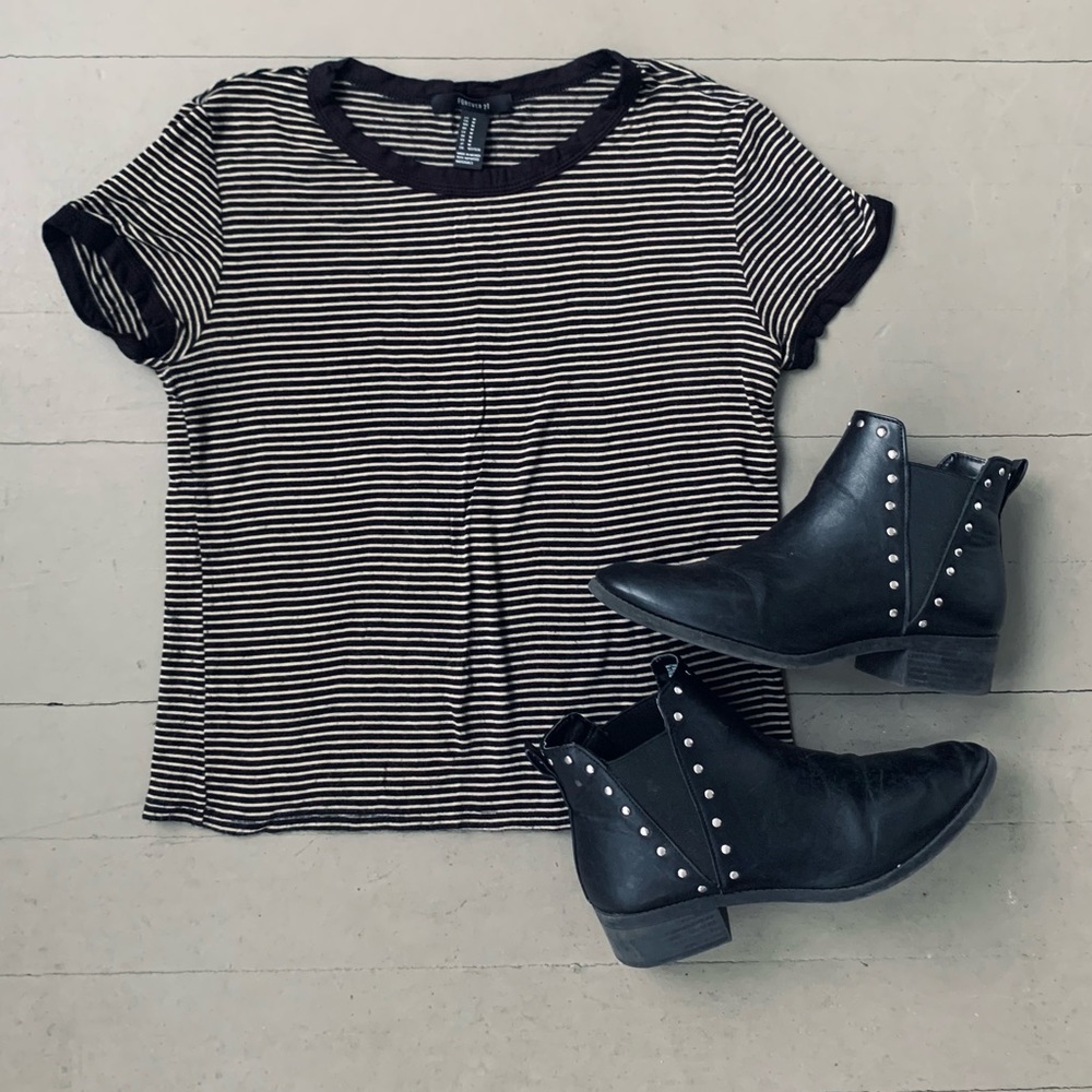 Forever 21 Striped Crop Top Tee